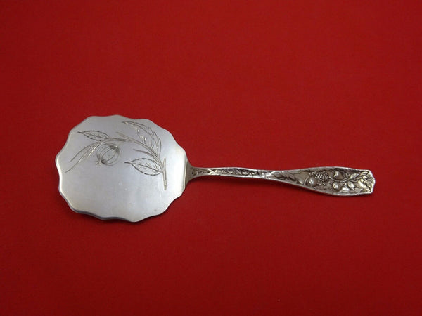 Pomona by Towle Sterling Silver Waffle Server Bright-Cut w/Fruit On Implement