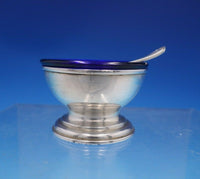 Hepplewhite by Reed and Barton Sterling Silver Salt Dip with Salt Spoon (#4910)
