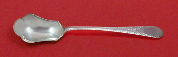 Early American Engraved by Lunt Sterling Silver Relish Scoop Custom Made 5 3/4"