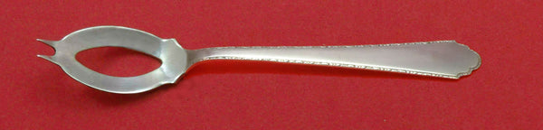 William and Mary By Lunt Sterling Silver Olive Spoon Ideal 5 1/4" Custom