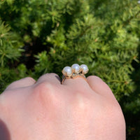 14k Yellow Gold Ring w/ Cultured Pearls and Engraved Flowers Size 6.75 (#J6615)