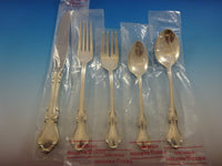 Hampton Court by Reed and Barton Sterling Silver Flatware Service Set 40 Pcs New