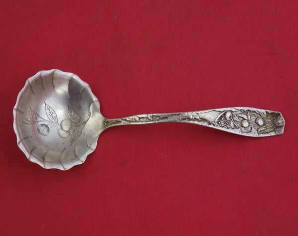 Pomona by Towle Sterling Silver Gravy Ladle w/ fruit & leaves in bowl 8 1/2"