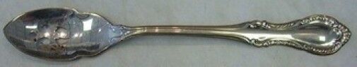 Southern Colonial by International Sterling Silver Olive Spoon Pierced 5 3/4"