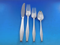 Diamond by Reed and Barton Sterling Silver Flatware Set for 18 Service 101 pcs