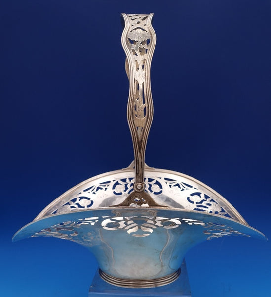 JE Caldwell Sterling Silver Fruit Basket with Swing Handle Daisy Flowers (#8415)