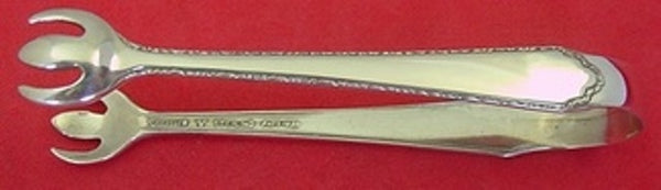 William and Mary by Lunt Sterling Silver Sugar Tong 4 3/8" Vintage Serving