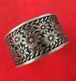 Shiebler Sterling Silver Napkin Ring Floral Design #209 1 3/4" w/ Mono "Lizzie"