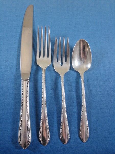 Wild Flower by Royal Crest Sterling Silver Flatware Set for 8 Service 32 Pieces
