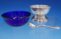 Hepplewhite by Reed and Barton Sterling Silver Salt Dip with Salt Spoon (#4910)