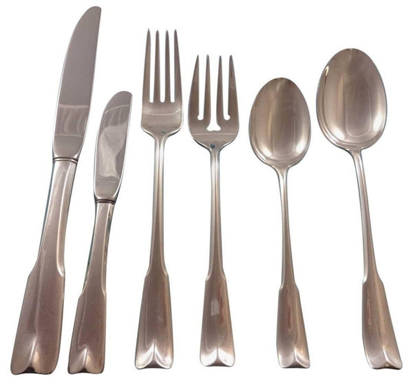 Colonial Theme by Lunt Sterling Silver Flatware Set Service 92 Pieces