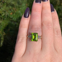 10k Gold Vintage 3.48 Carat Emerald Cut Genuine Natural Peridot Ring (#J6552)