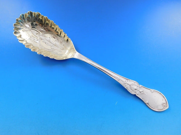 Dew Drop by Shiebler Sterling Silver Berry Spoon with Pie Crust Edge BC GW 9"