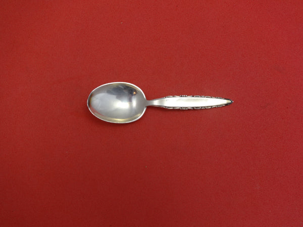 Lace Point by Lunt Sterling Silver Baby Spoon 4 1/2" Original
