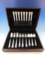 Modern Victorian by Lunt Sterling Silver Flatware Set for 8 Service 32 pieces
