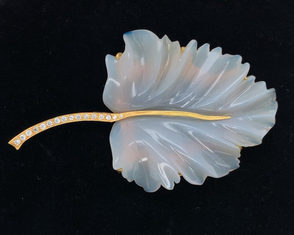 16k Yellow Gold .666 Large Carved Genuine Natural Chalcedony Leaf Pin (#J6234)