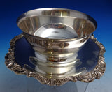 Grande Baroque by Wallace Silverplate Gravy / Sauce Boat with Underplate (#8641)