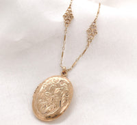 14k Yellow Gold Oval Locket w/Engraved Design on Fancy Cast Link Chain (#J7182)