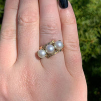 14k Yellow Gold Ring w/ Cultured Pearls and Engraved Flowers Size 6.75 (#J6615)