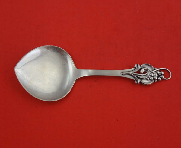 Cohr Sterling Silver Cucumber Server 1936 w/ leaf and berry handle 5 3/4"