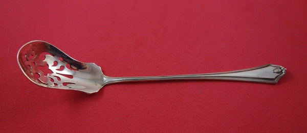Dorchester Old by International Sterling Silver Olive Spoon Original 5 3/4"