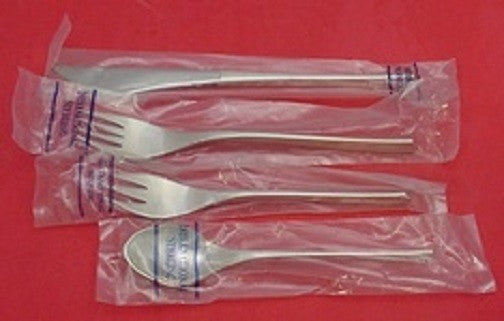 Vision by International Sterling Silver Regular Size Place Setting(s) 4pc New