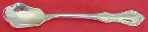 Southern Colonial by International Sterling Silver Relish Scoop Custom 5 1/2"