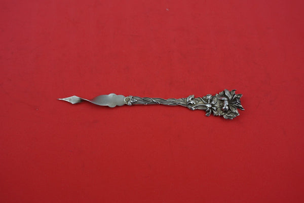 Columbine by Paye and Baker Sterling Silver Butter Pick Twisted 5 5/8" Original