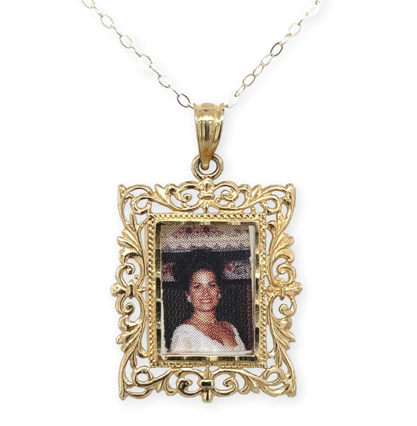 14k Yellow Gold Picture Frame Pendant with Chain Jewelry (#J7261)