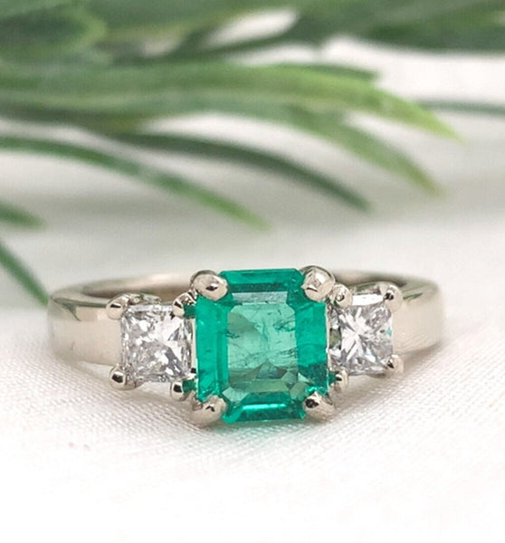 14k White Gold .90ct Columbian Genuine Emerald Diamond Ring w/Report (#J7166)