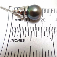 18k Gold 9.55mm Black Pearl Pendant with Diamonds (#J3501)