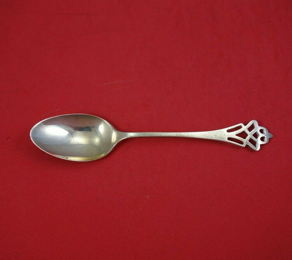 Pynchon by Lunt Sterling Silver Teaspoon 5 3/4" Flatware Antique