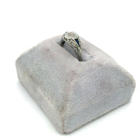 18k White Gold Art Deco .05ct Diamond Filigree Ring (#J5349)
