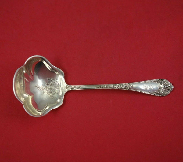 Wellesley by International Sterling Silver Gravy Ladle Daisies in Bowl 6 1/2"