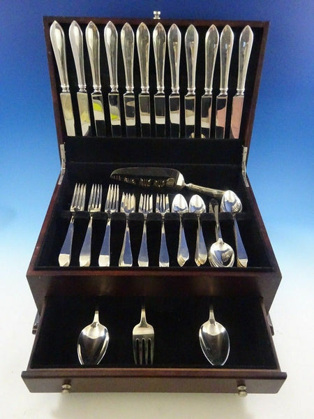 Faneuil five-piece flatware set in sterling silver.