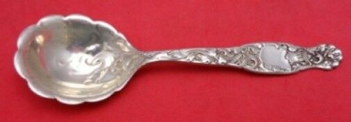 Heraldic by Whiting Sterling Silver Sugar Spoon Shell with Design In Bowl 5 7/8"