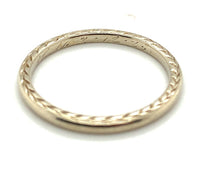 14k White Gold Band with Chevron Engraved Sides Dated 1923 Size 6.75 (#J5899)