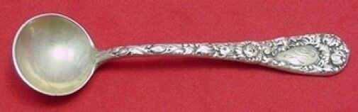 Chrysanthemum by Durgin Sterling Silver Master Salt Spoon 3 3/4"