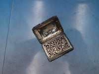 JB John Bettridge English Sterling Silver Vinaigrette Repousse Birmingham #6583