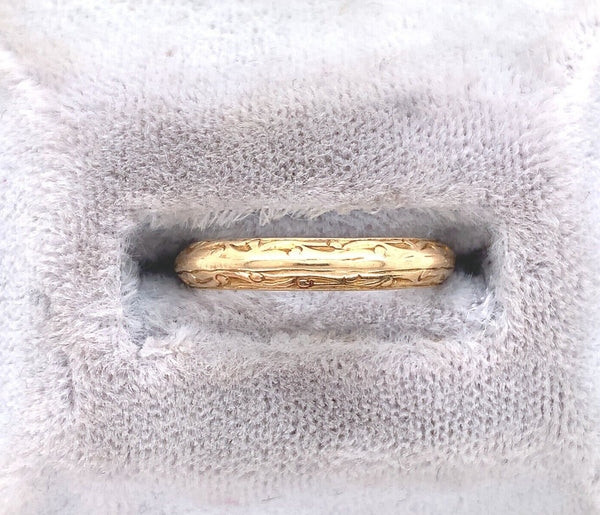 14k Yellow Gold Wedding Band with Wavy Dot Geometric Design Size 4.5 (#J6095)